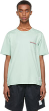 Thom Browne Green Jersey Striped Chest Pocket T-Shirt - T-shirt de poche poitrine à rayures de Jersey vert Thom Browne - Thom Browne Green Jersey 스트라이프 가슴 주머니 티셔츠