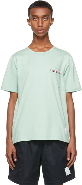 Thom Browne Green Jersey Striped Chest Pocket T-Shirt - T-shirt de poche poitrine à rayures de Jersey vert Thom Browne - Thom Browne Green Jersey 스트라이프 가슴 주머니 티셔츠