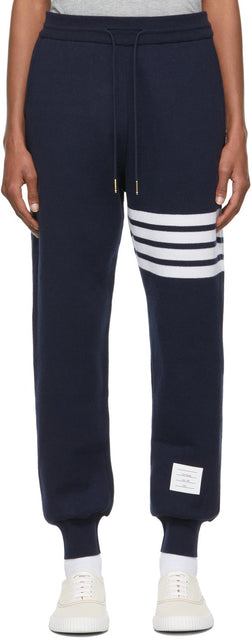 Thom Browne Navy Cashmere Engineered 4-Bar Lounge Pants - THOM BROWNE NAVY CACHINGERE Pantalon de salon d'ingénierie de 4 barres - Thom Browne Navy 캐시미어 엔지니어링 4 - 바 라운지 바지