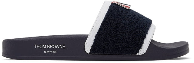 Thom Browne Navy Terry Cloth Pool Slides - Thom Browne Navy Terry Toile de piscine - Thom Browne Navy Terry Cloth Pool Slides.