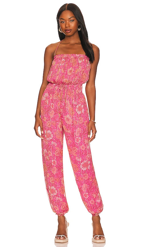 Tularosa Corinne Jumpsuit in Pink Tularosa Corinne Suit en rose Tularosa Corinne连身裤穿着粉红色