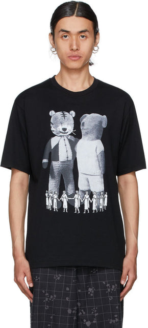 Undercover Black Graphic T-Shirt - T-shirt graphique noir sous couverture - 비밀의 검은 그래픽 티셔츠