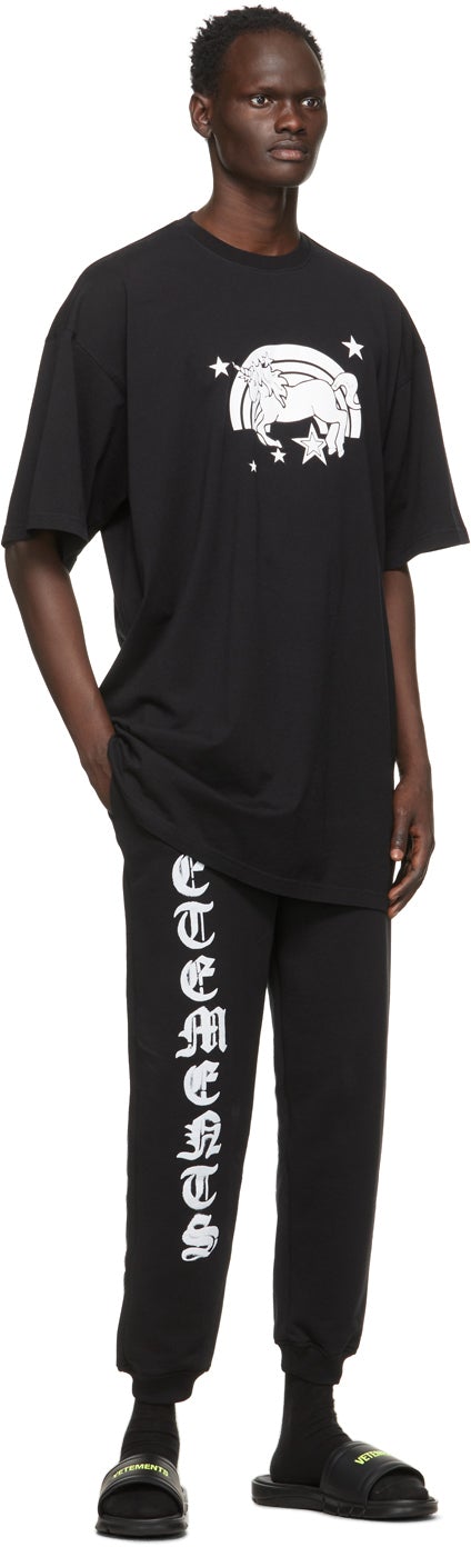 VETEMENTS Black Unicorn Magic T-Shirt