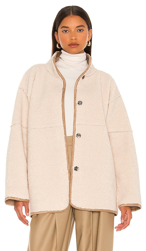 Velvet by Graham & Spencer Reversible Albany Lux Sherpa Jacket in Tan Velvet by Graham & Spencer Reversible Albany Lux Sherpa Jacket in Tan 棕褐色的Graham＆Spencer可逆Albany Lux Sherpa夹克的天鹅绒