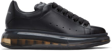 Alexander McQueen Black Clear Sole Oversized Sneakers - Sneakers surdimensionné de semelles claires Noir Alexander McQueen - Alexander McQueen Black Clear Sole 대형 스니커즈