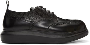 Alexander McQueen Black Hybrid Brogues - Alexander McQueen Brogetures hybrides noires - Alexander McQueen 블랙 하이브리드 브랜치