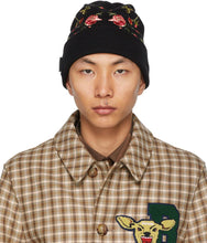 Burberry Black Merino Embroidered Rose Beanie - Bonnet de rose brodé Burberry Black Merinos - 버버리 블랙 메리노 수 놓은 장미 비니