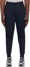 New Balance Navy Essentials Embroidered Lounge Pants - Nouveau pantalon de salon Essentials Navy Essentials - 뉴 밸런스 네이비 필수품 수 놓은 라운지 바지
