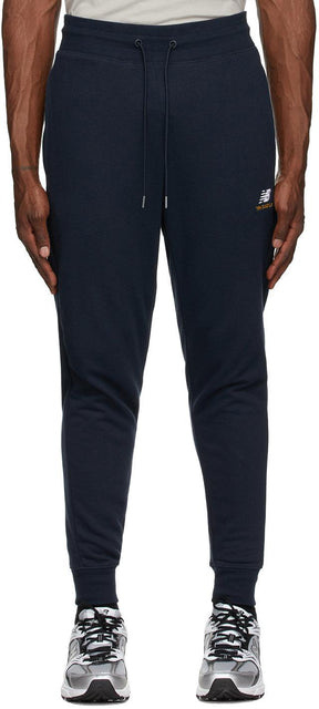 New Balance Navy Essentials Embroidered Lounge Pants - Nouveau pantalon de salon Essentials Navy Essentials - 뉴 밸런스 네이비 필수품 수 놓은 라운지 바지