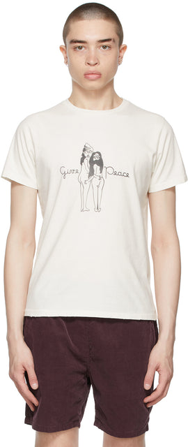 Remi Relief Off-White 'Give Peace' Graphic T-Shirt - Remi Soulagement T-shirt graphique «Donner la paix» - Remi 릴리프 오프 화이트 '평화'그래픽 티셔츠