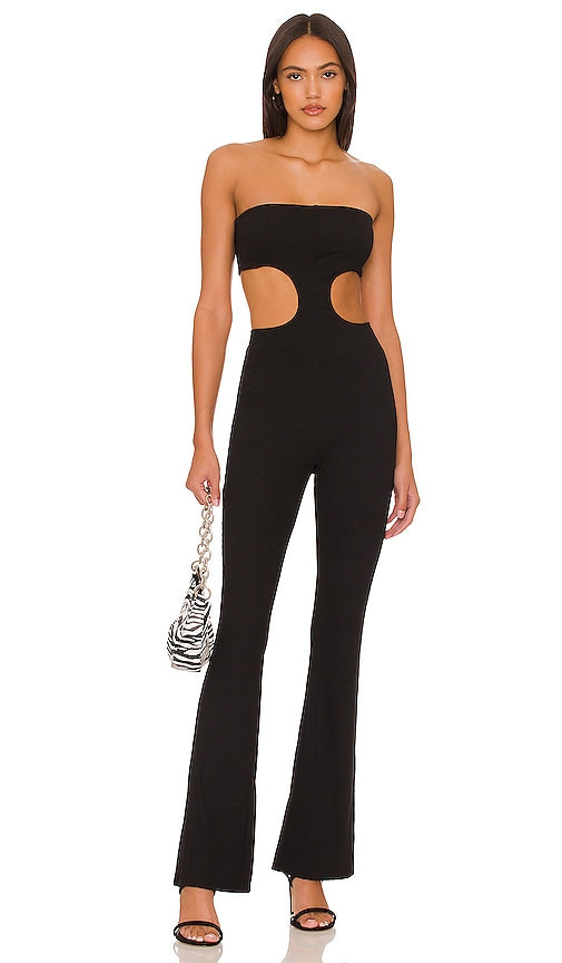 superdown Darcey Cut Out Jumpsuit in Black Superdown Darcey a coupé la combinaison en noir Superdown Darcey穿着黑色的连身裤