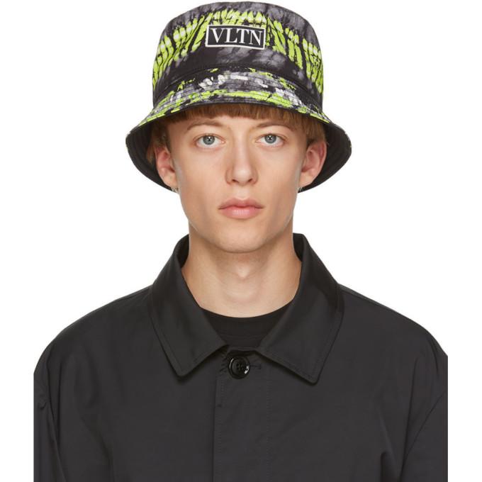 Valentino Reversible Black Valentino Garavani VLTN Bucket