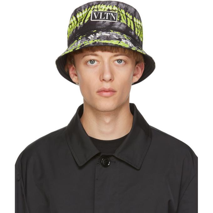 Valentino Reversible Black Valentino Garavani VLTN Bucket Hat