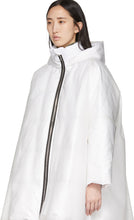 Ienki Ienki White Down Pyramid Cropped Raincoat