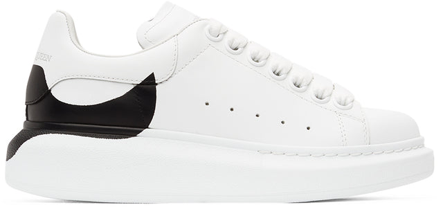 Alexander McQueen White Dropped Heel Counter Oversized Sneakers - Alexander McQueen White Halkers Baskets surdimensionnés surdimensionnés - Alexander McQueen White는 오븐 카운터 대형 스니커즈를 떨어 뜨렸습니다