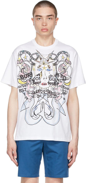 Burberry White Oversized Montage Print T-Shirt - T-shirt imprimé de montage surdimensionné blanc burberry - 버버리 화이트 대형 몽타주 인쇄 티셔츠